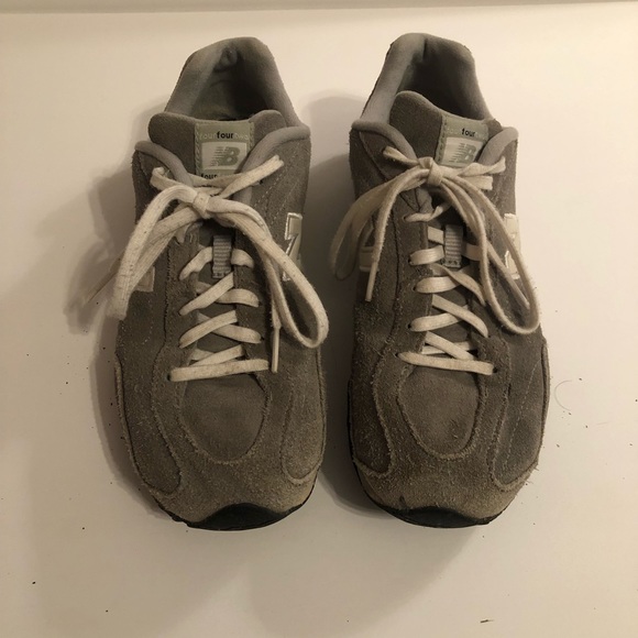 Balance 442 Greywhite Sneakers 
